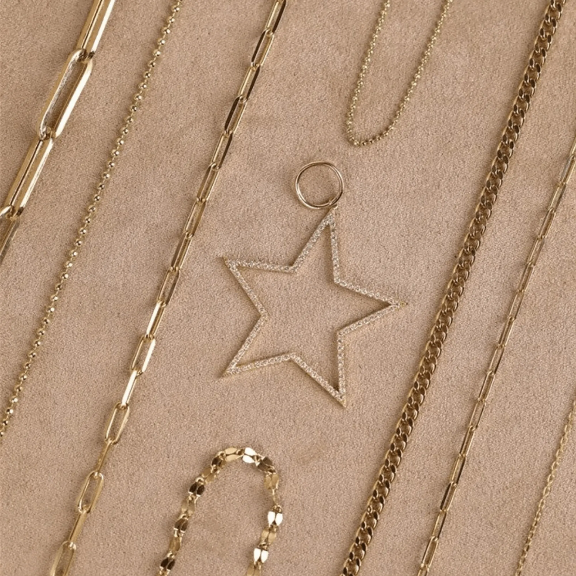 Diamond Star Cutout Charm, Luz