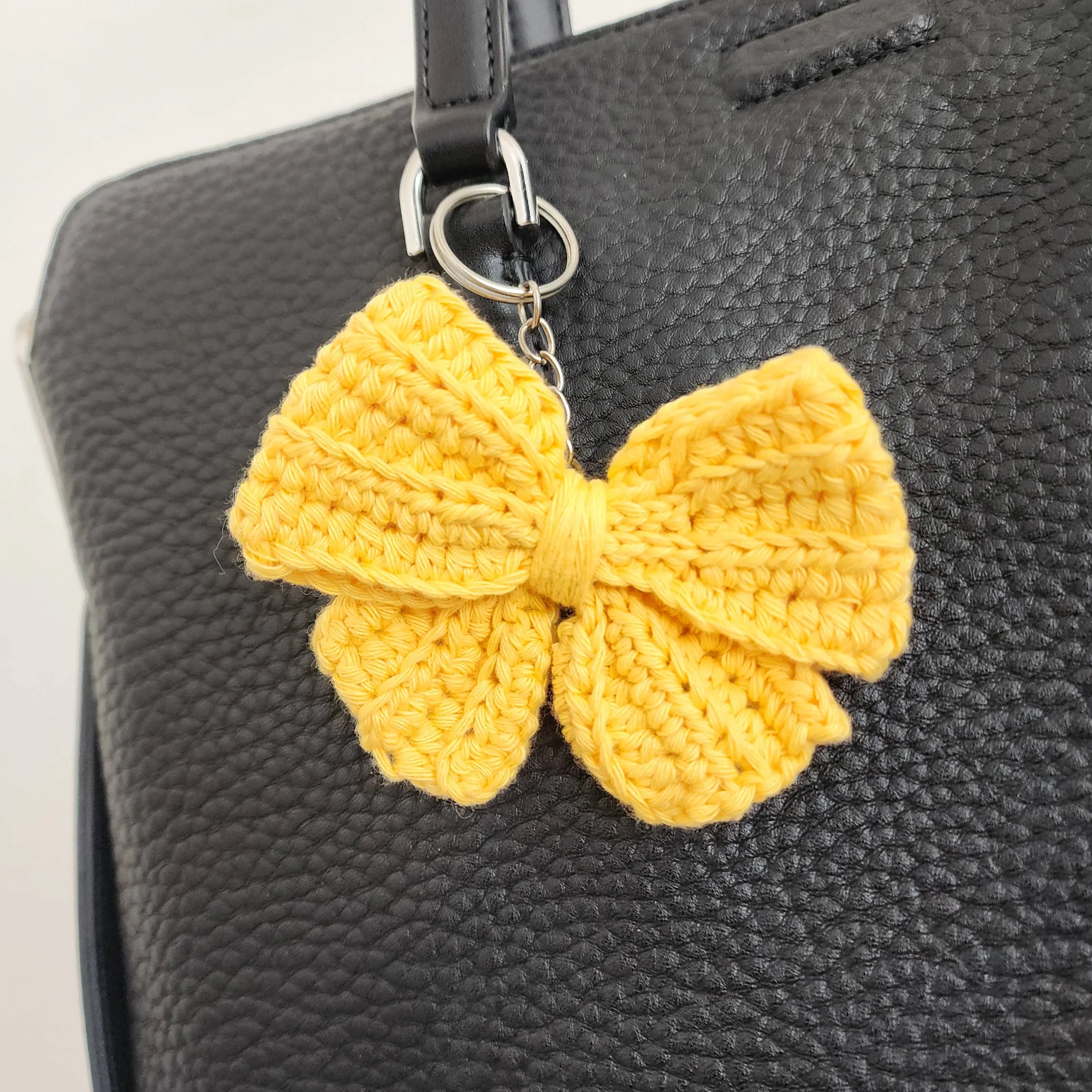 Elegant Bow Keychains – A Chic Handmade Statement WHOLESALE