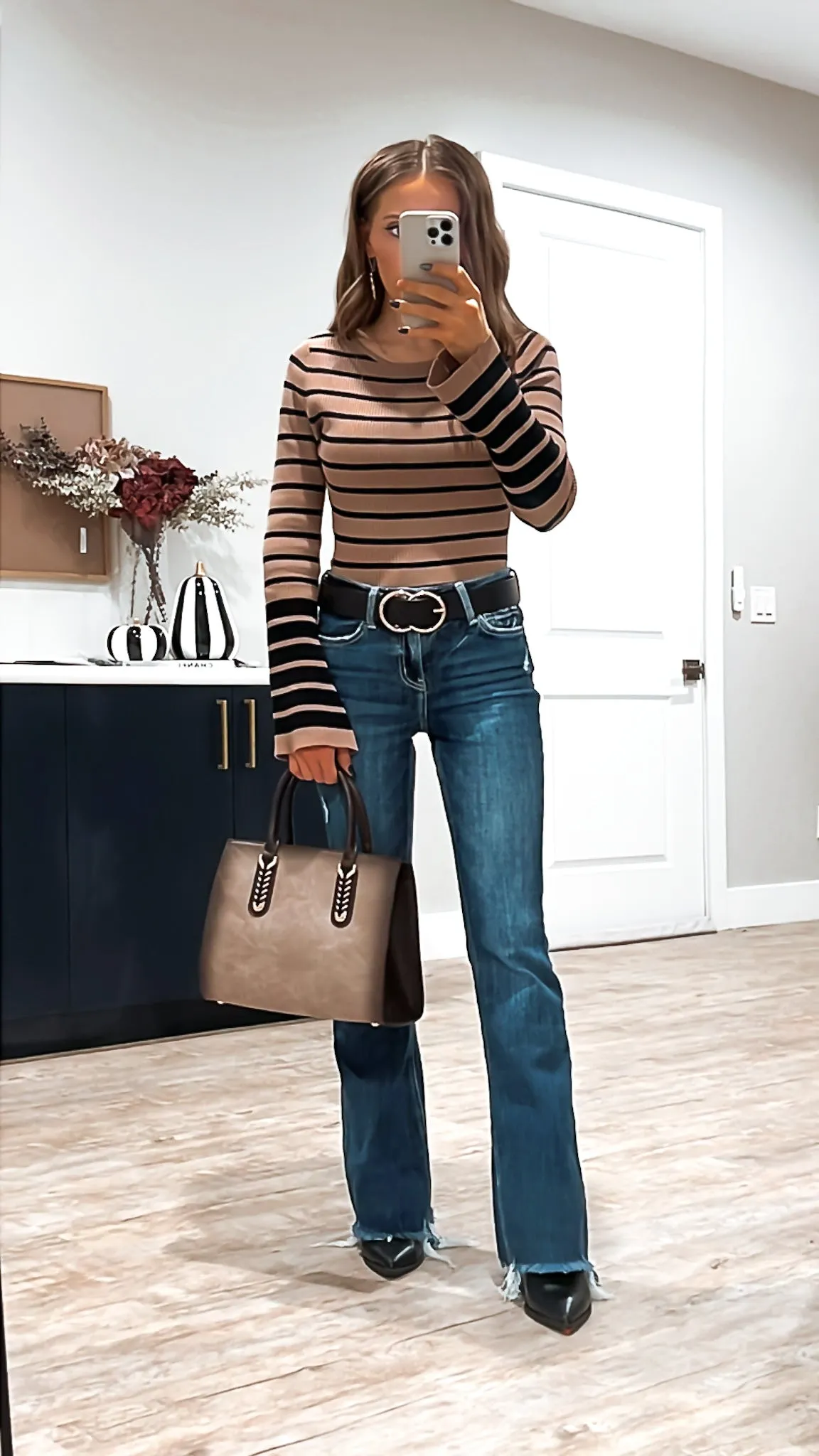 Ombre Distressed Satchel - Vintage Charm, Modern Versatility