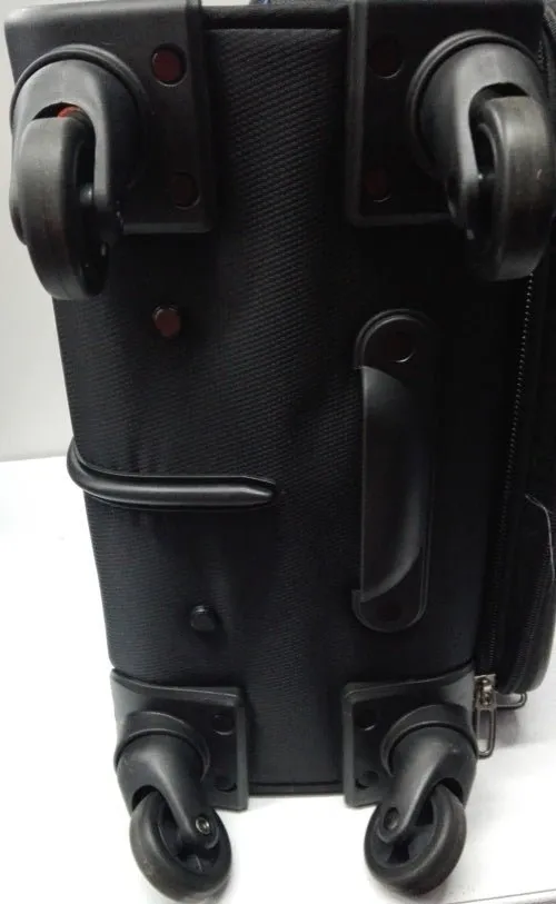Tosca Sky Expandable 60cm Medium Spinner | Black